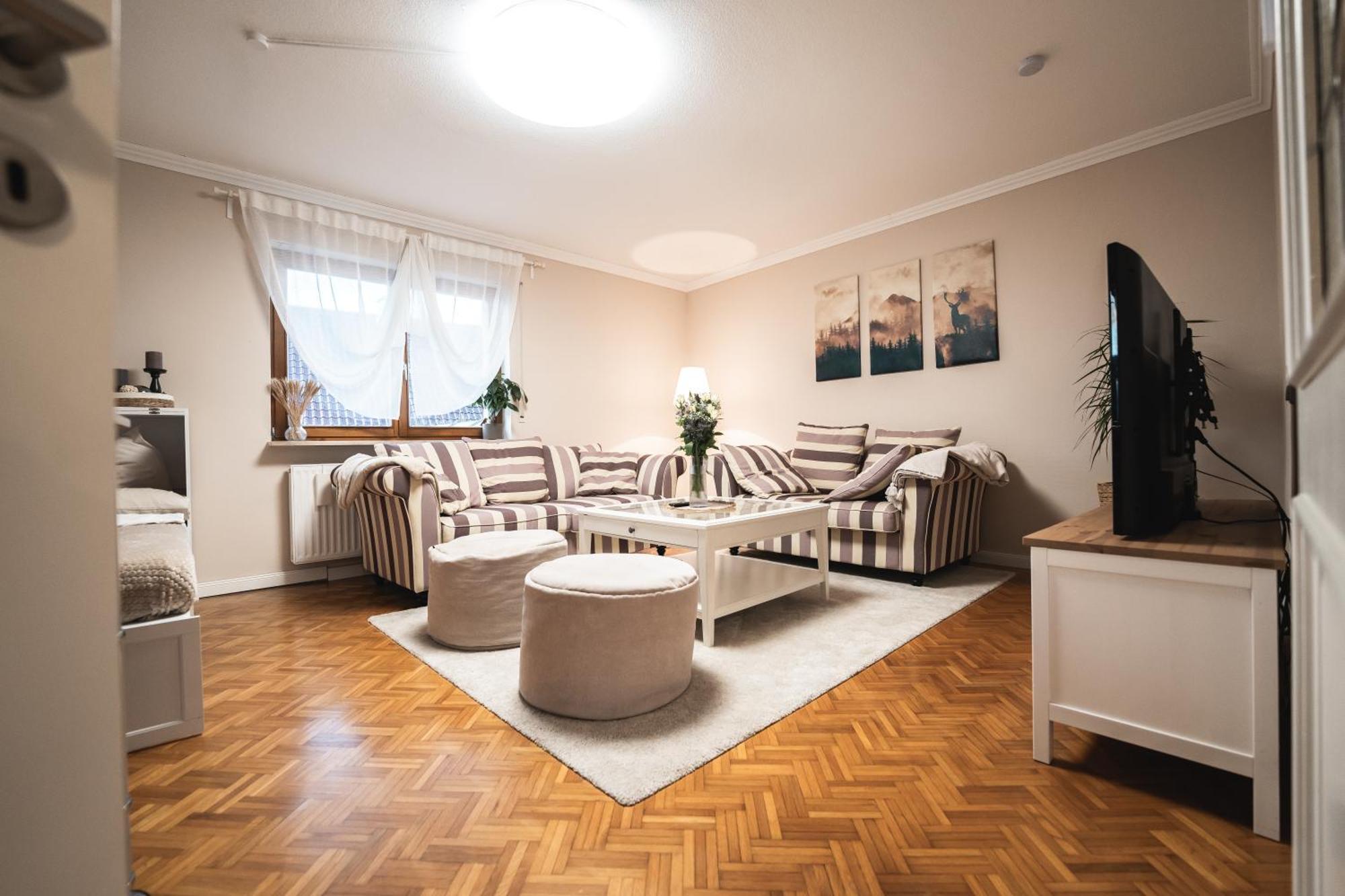 Lohmann'S Landhaus Zum See Stadtlauringen エクステリア 写真